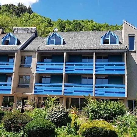 Le Castel Du Cantal Groupe Village Fani Thiézac Esterno foto